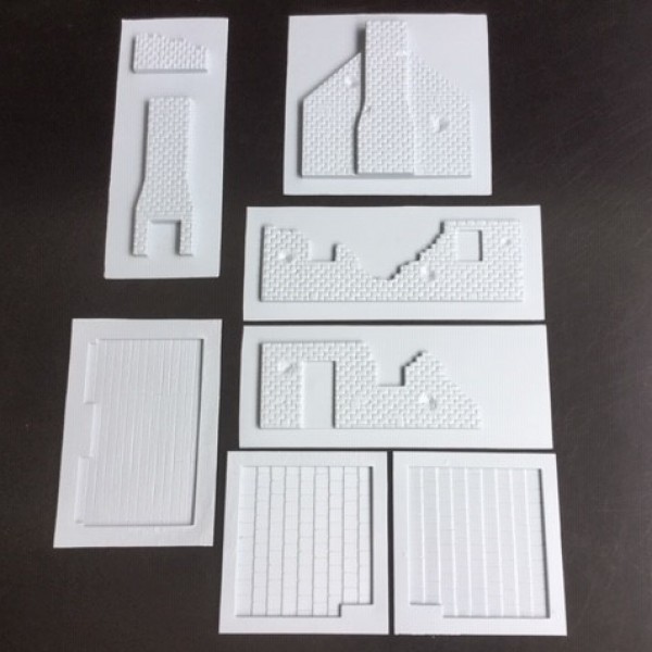 T215 1/32 Cottage Ruins Kit with diorama base